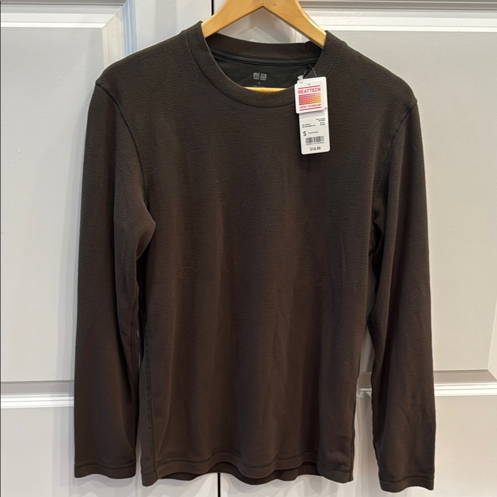 Uniqlo Men's Dark Green Heattech Stretch Fleece Crew Neck Long Sleeve Tee